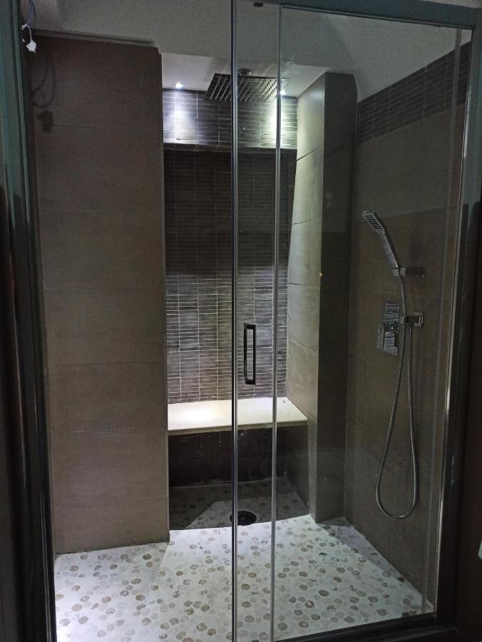 Dimora Lucia Apartment Catania Bagian luar foto