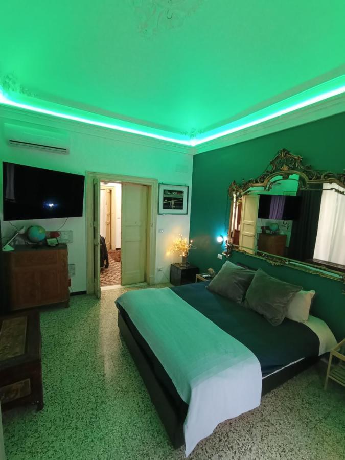 Dimora Lucia Apartment Catania Bagian luar foto