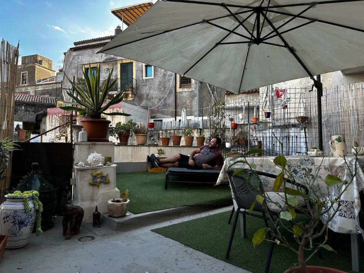 Dimora Lucia Apartment Catania Bagian luar foto