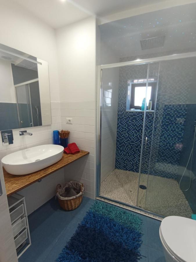 Dimora Lucia Apartment Catania Bagian luar foto
